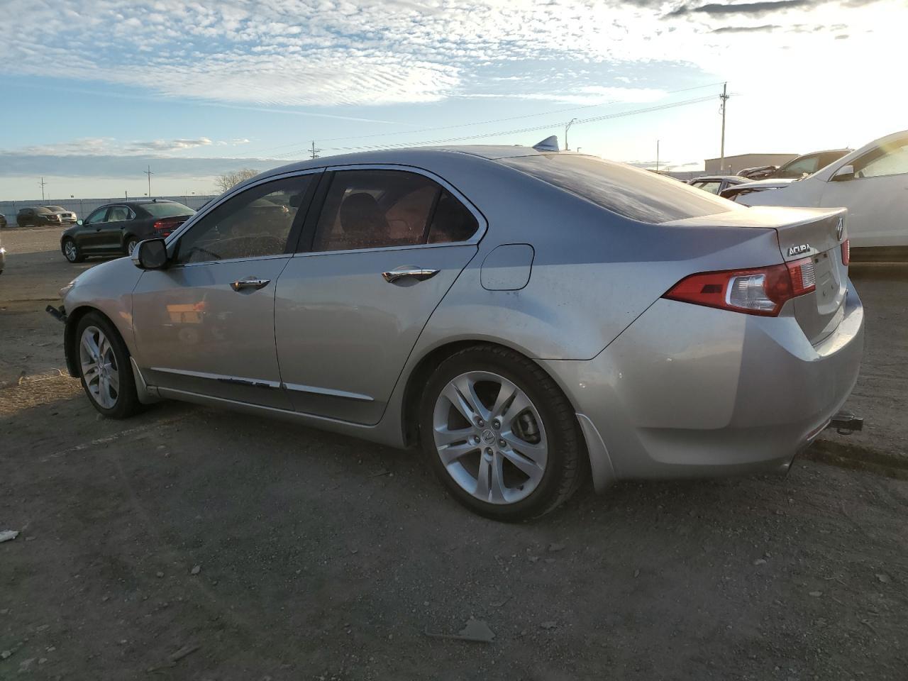 2010 ACURA TSX - Image 2