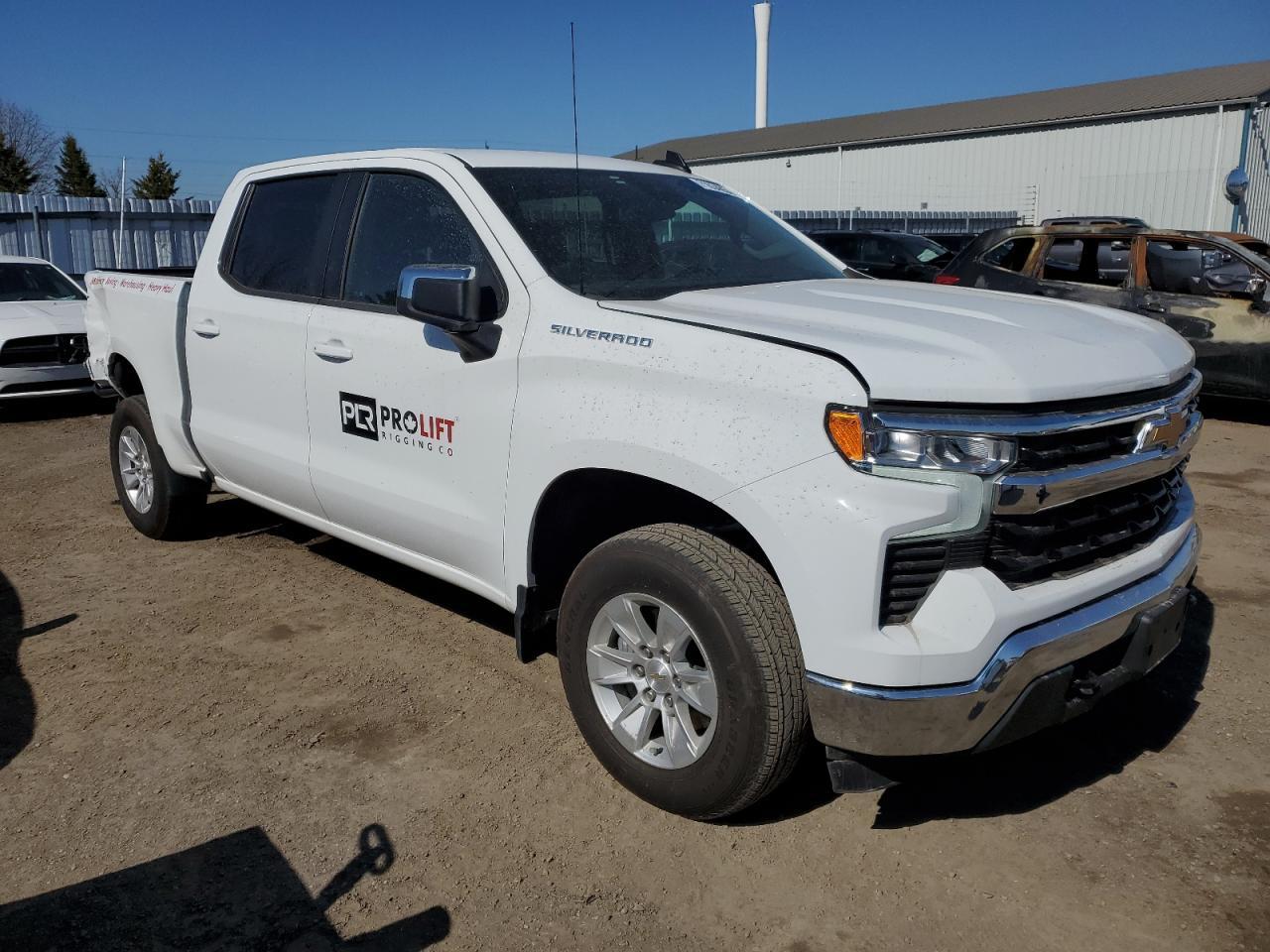 2024 CHEVROLET SILVERADO - Фото 4