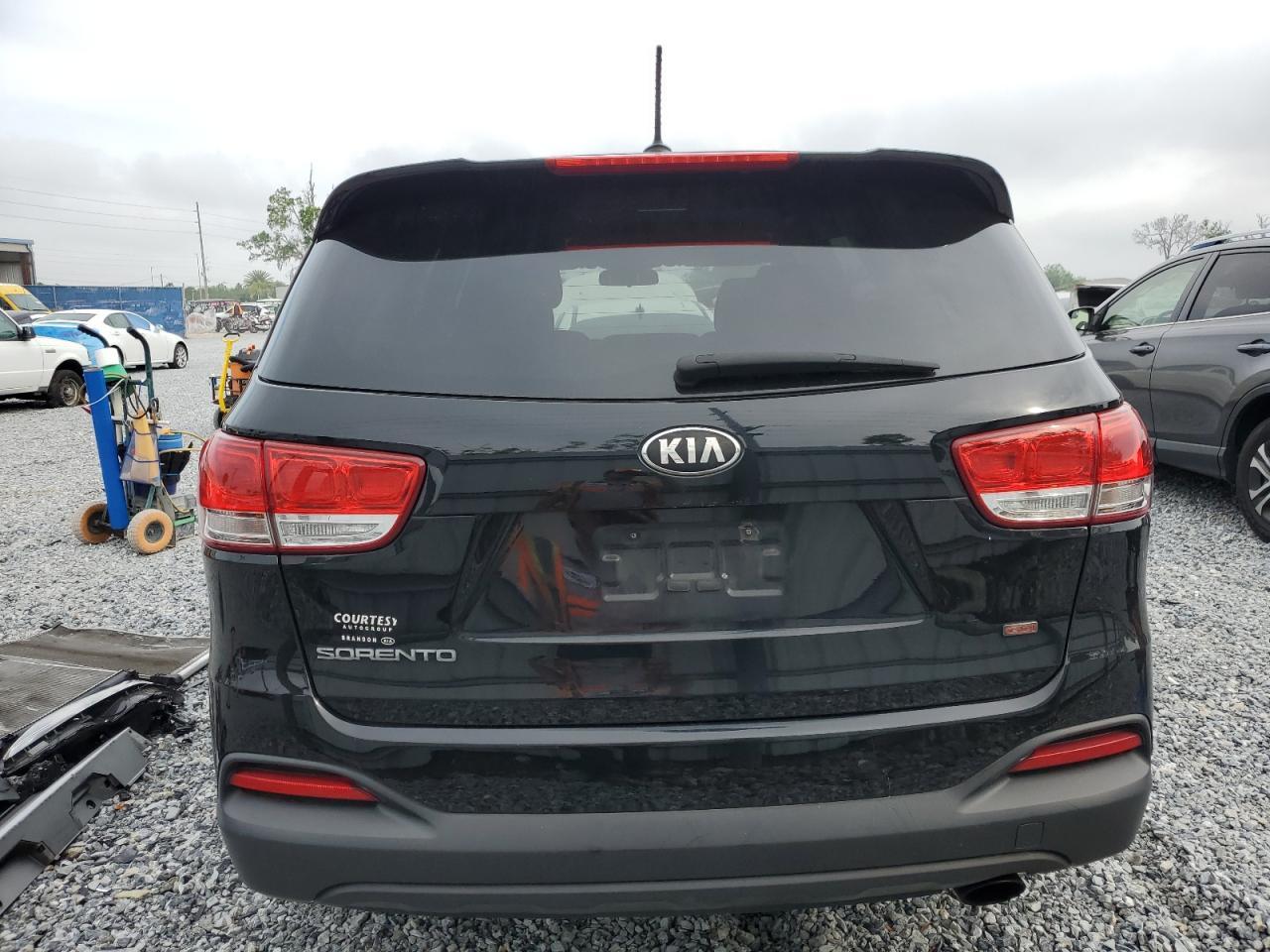 2016 KIA SORENTO LX - Image 6