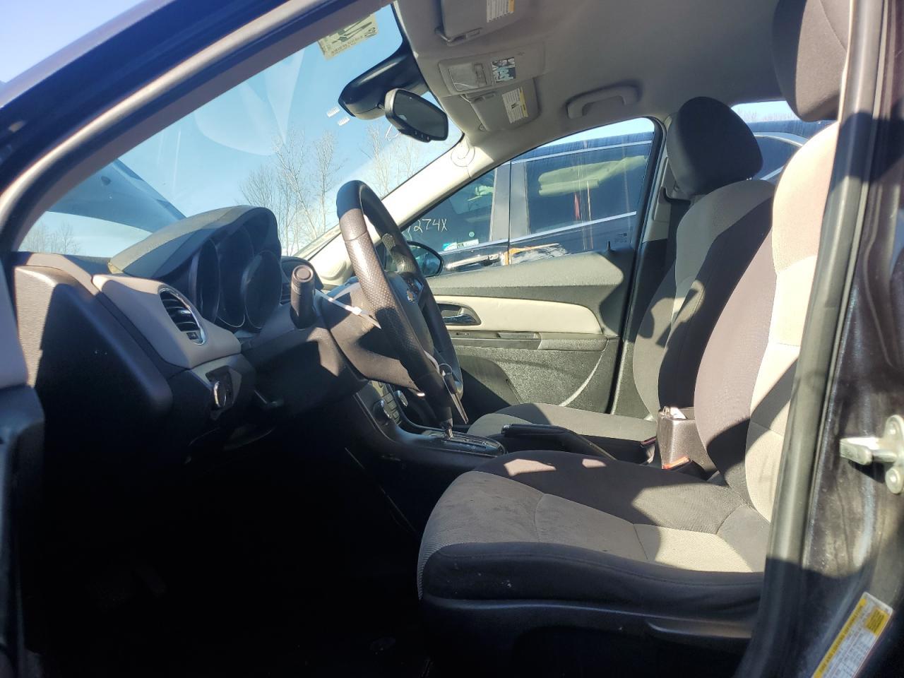 2014 CHEVROLET CRUZE LS - Image 7