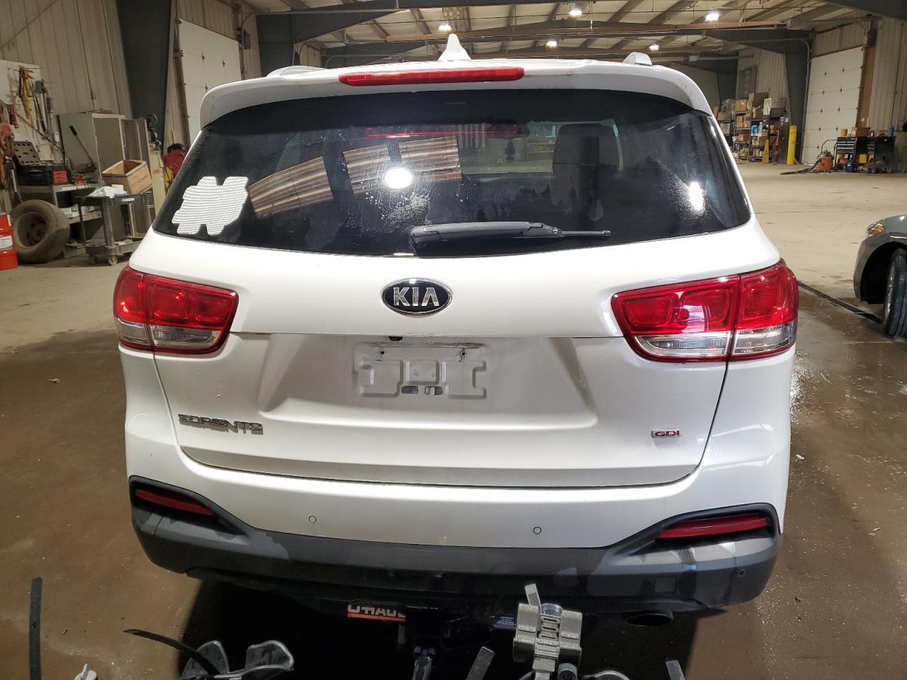 2016 KIA SORENTO LX - Image 6