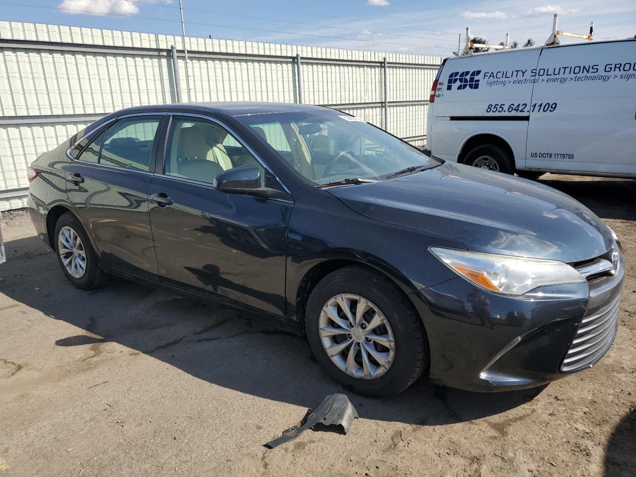 2016 TOYOTA CAMRY LE - Image 4
