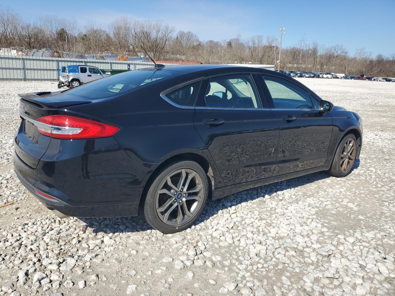 2017 FORD FUSION S - Image 3