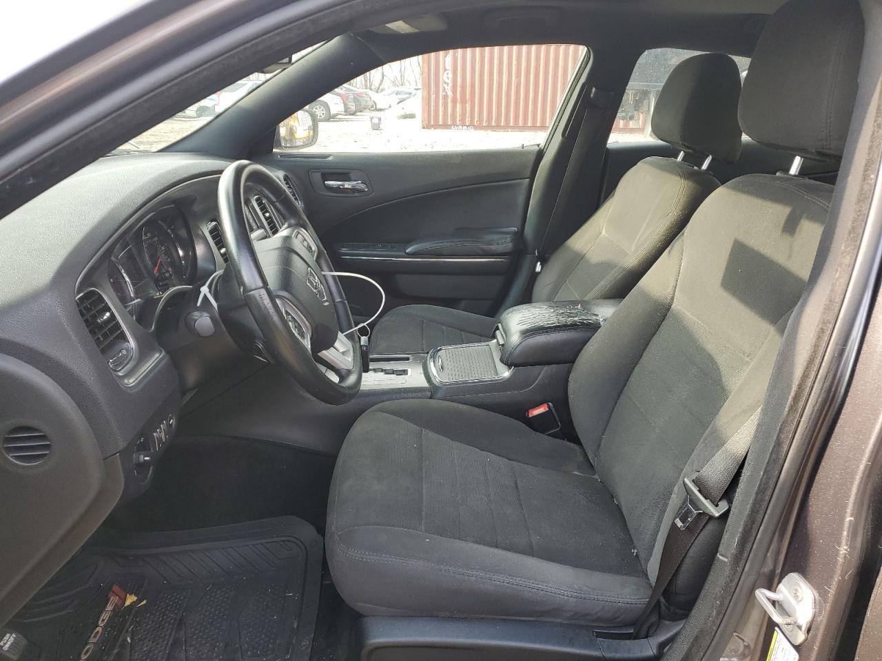 2013 DODGE CHARGER SE - Фото 7
