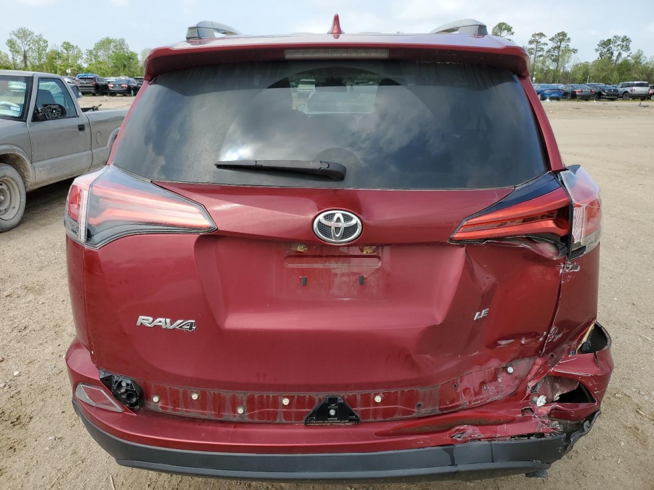 2018 TOYOTA RAV4 LE - Image 6