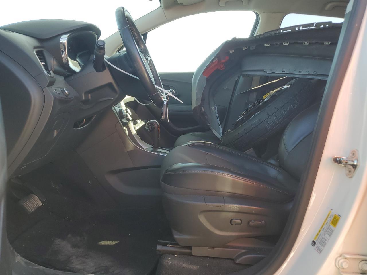 2019 CHEVROLET TRAX 1LT - Image 7