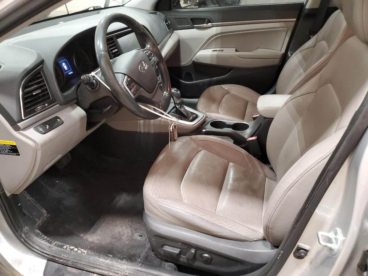 2017 HYUNDAI ELANTRA SE - Image 7