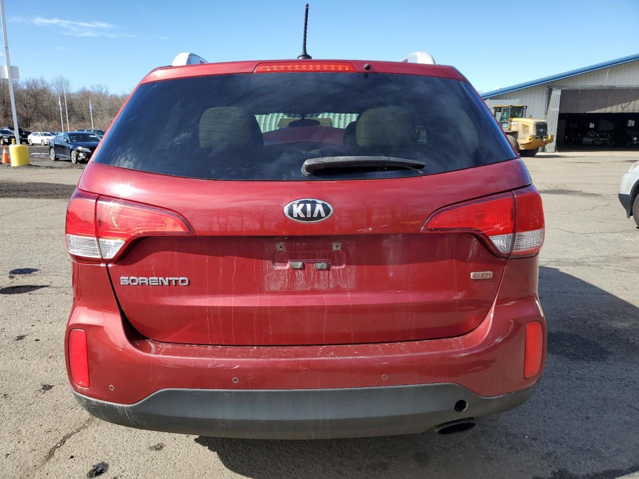 2015 KIA SORENTO LX - Image 6