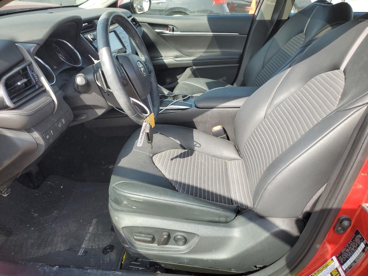 2020 TOYOTA CAMRY SE - Image 7