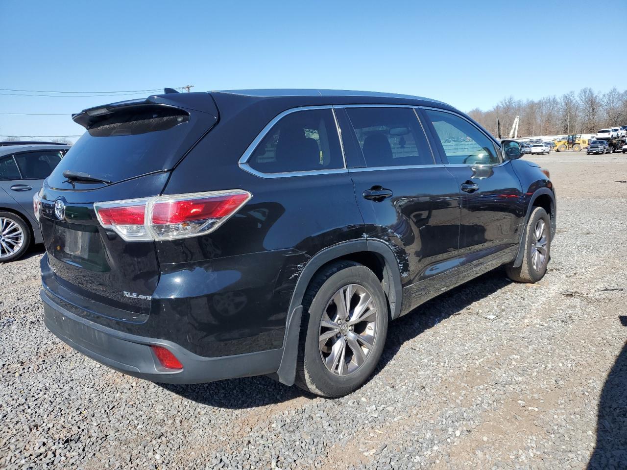 2015 TOYOTA HIGHLANDER - Фото 3