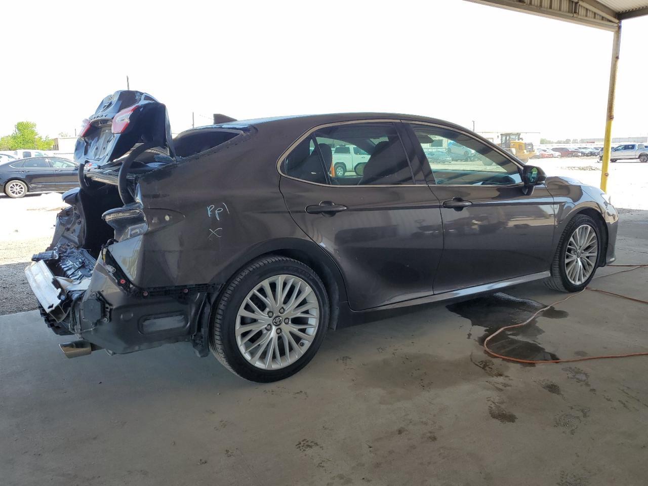 2018 TOYOTA CAMRY L - Фото 3