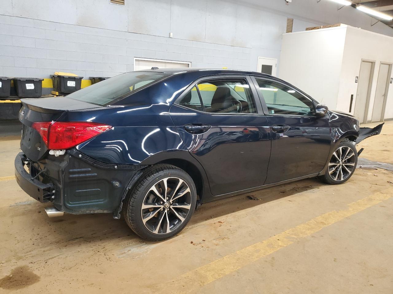2018 TOYOTA COROLLA L - Image 3