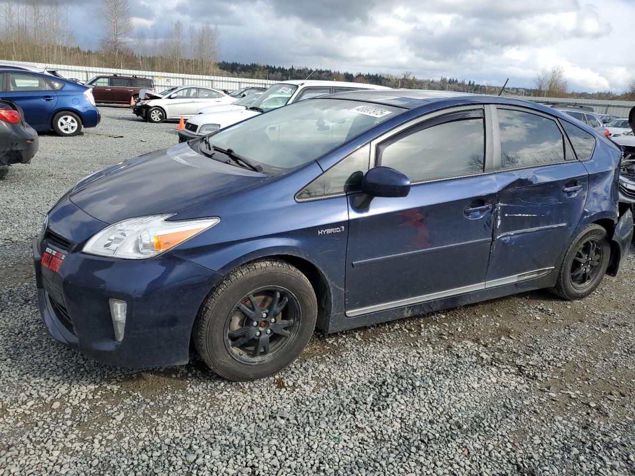 2015 TOYOTA PRIUS