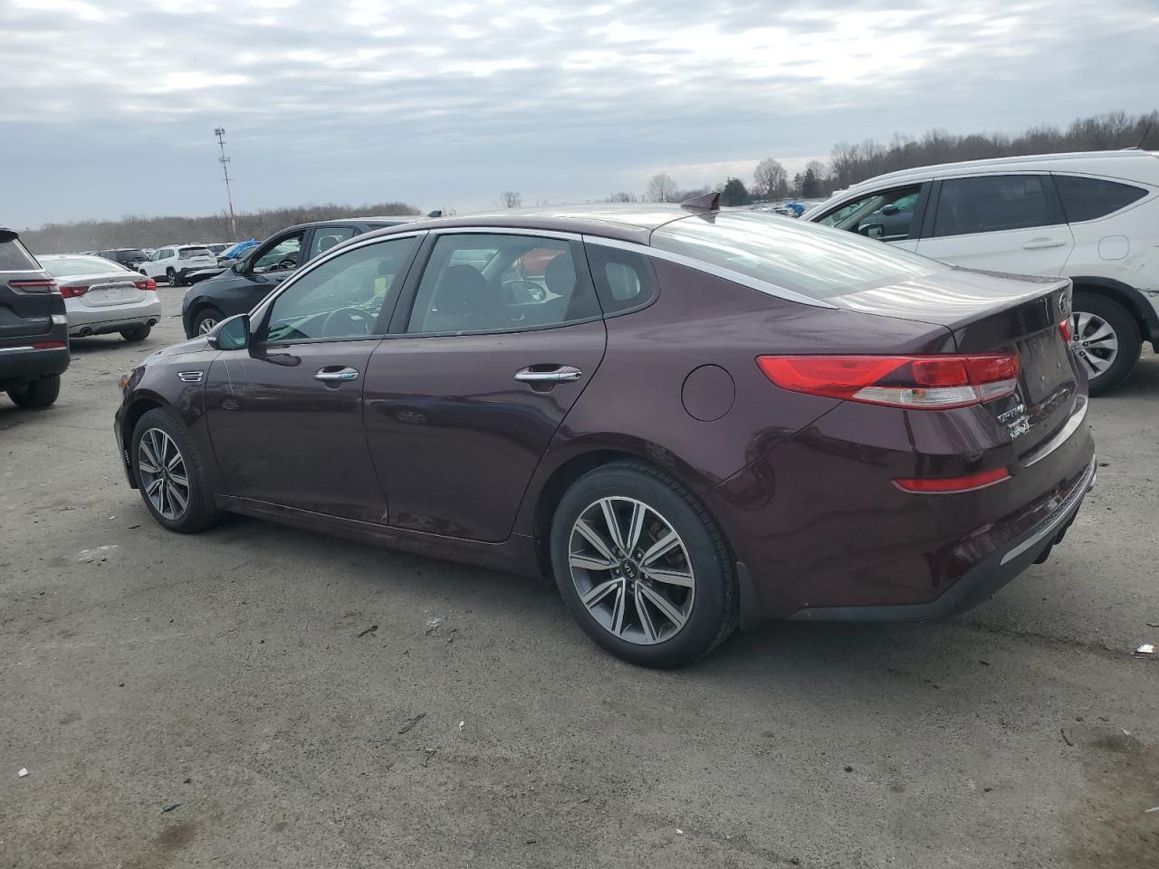 2019 KIA OPTIMA LX - Фото 2