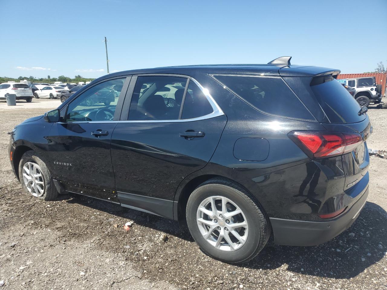 2024 CHEVROLET EQUINOX LT - Image 2