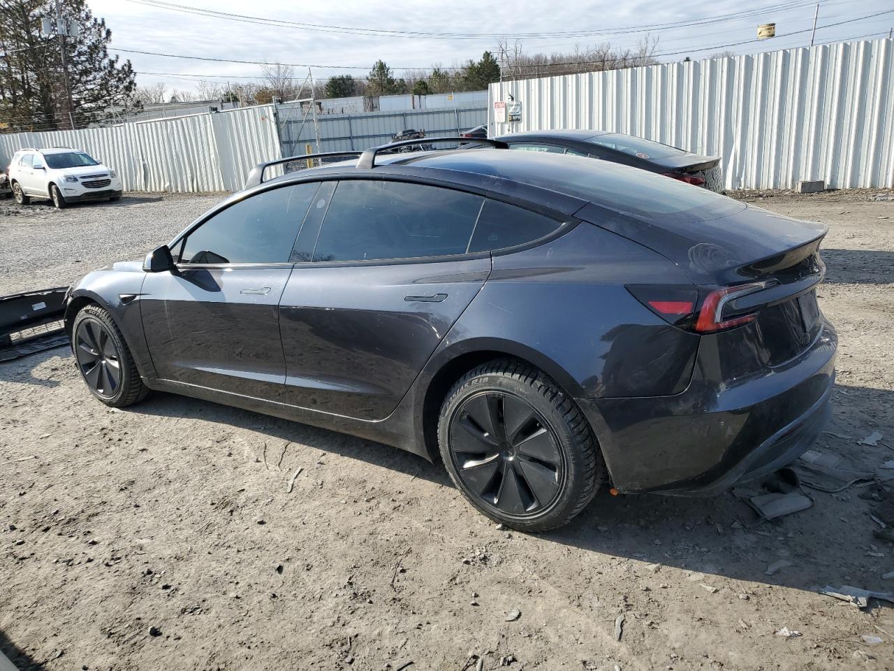 2024 TESLA MODEL 3 - Image 2
