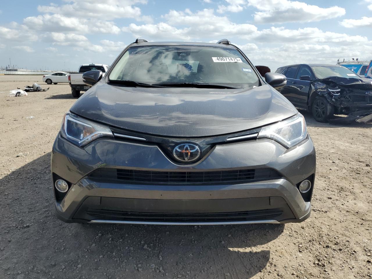 2017 TOYOTA RAV4 XLE - Image 5