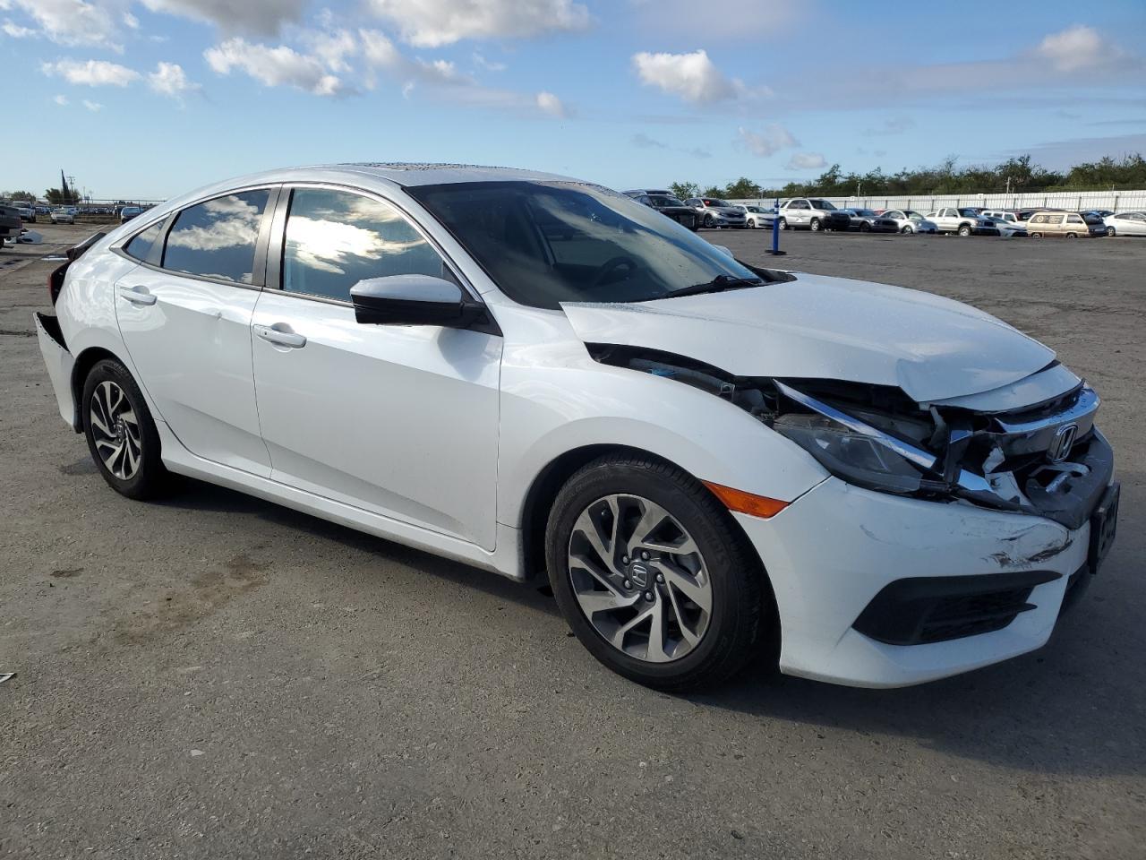2018 HONDA CIVIC EX - Image 4