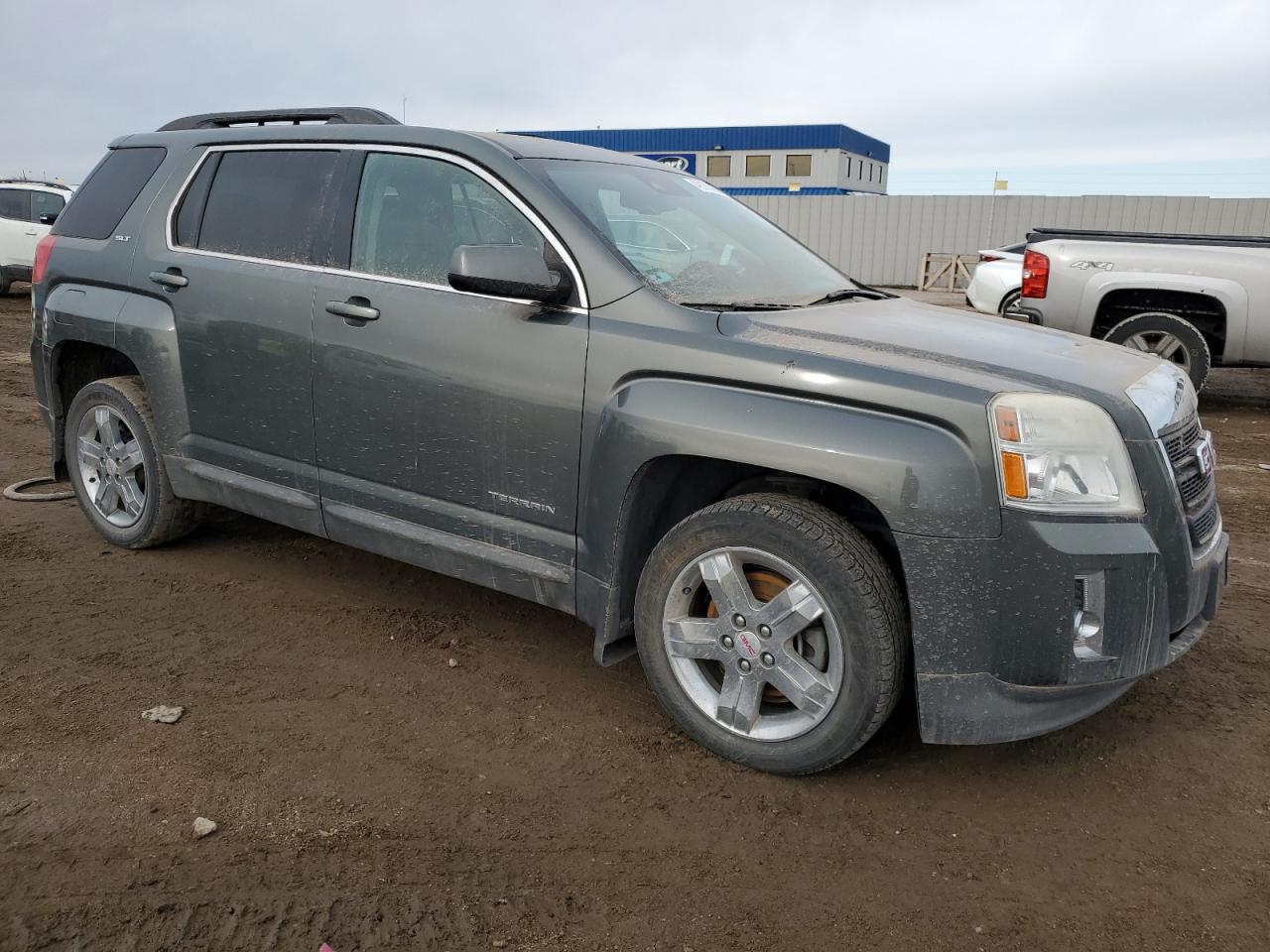 2013 GMC TERRAIN SL - Image 4