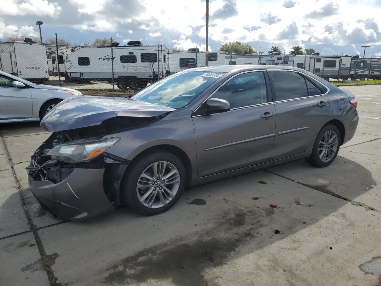 2016 TOYOTA CAMRY LE
