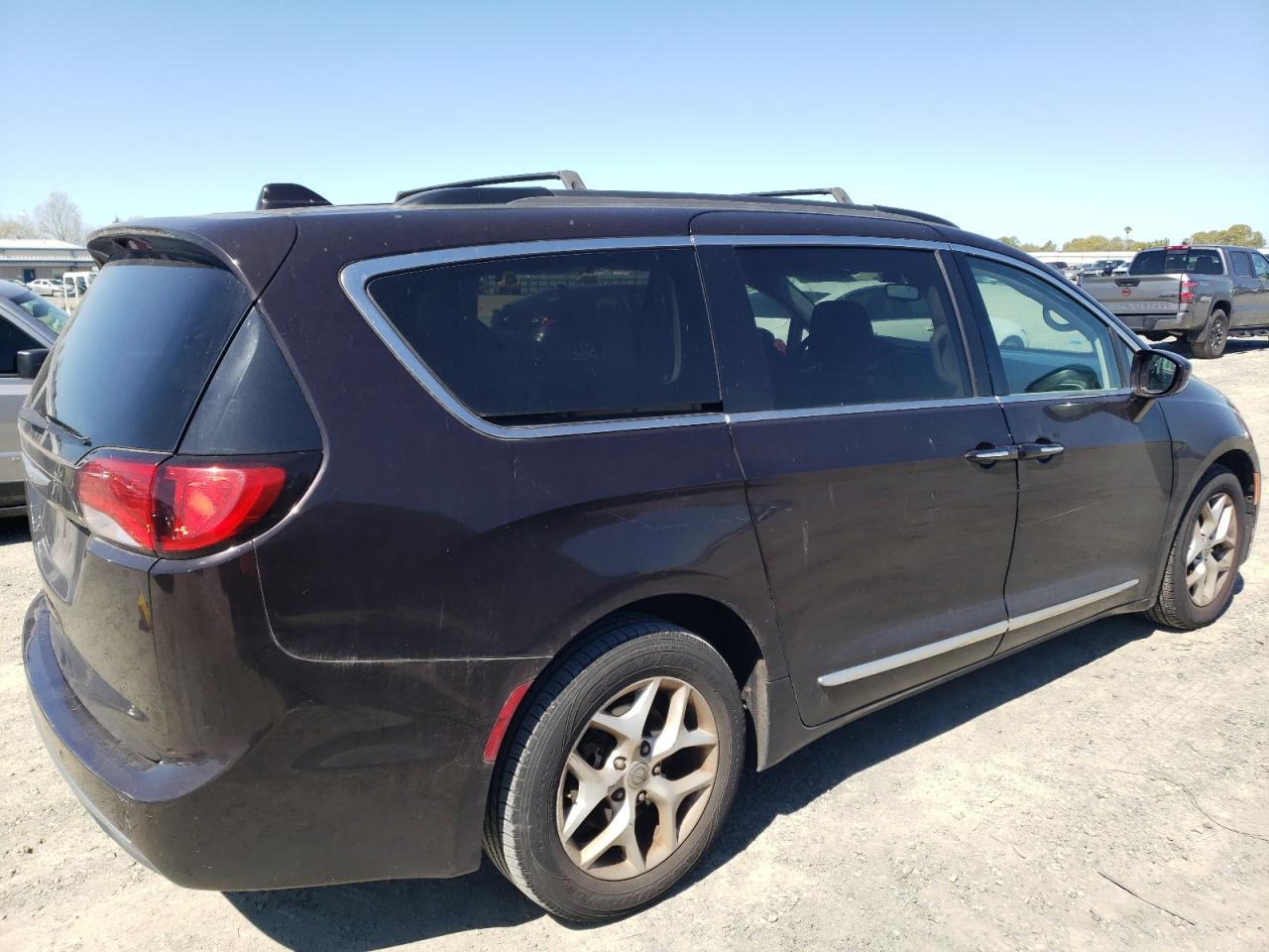 2017 CHRYSLER PACIFICA T - Image 3