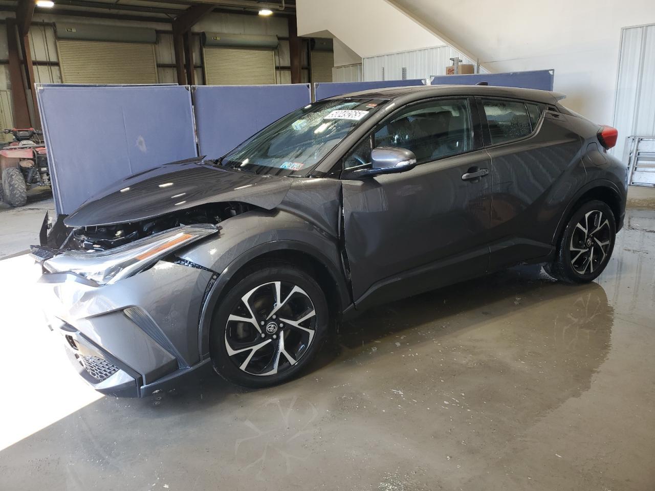 2021 TOYOTA C-HR XLE