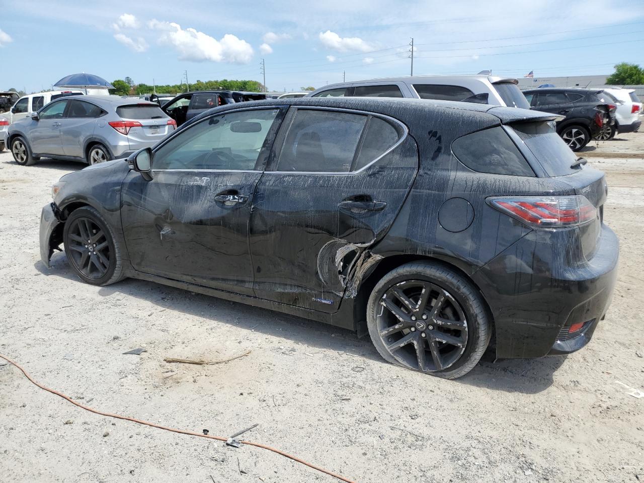 2016 LEXUS CT 200 - Фото 2