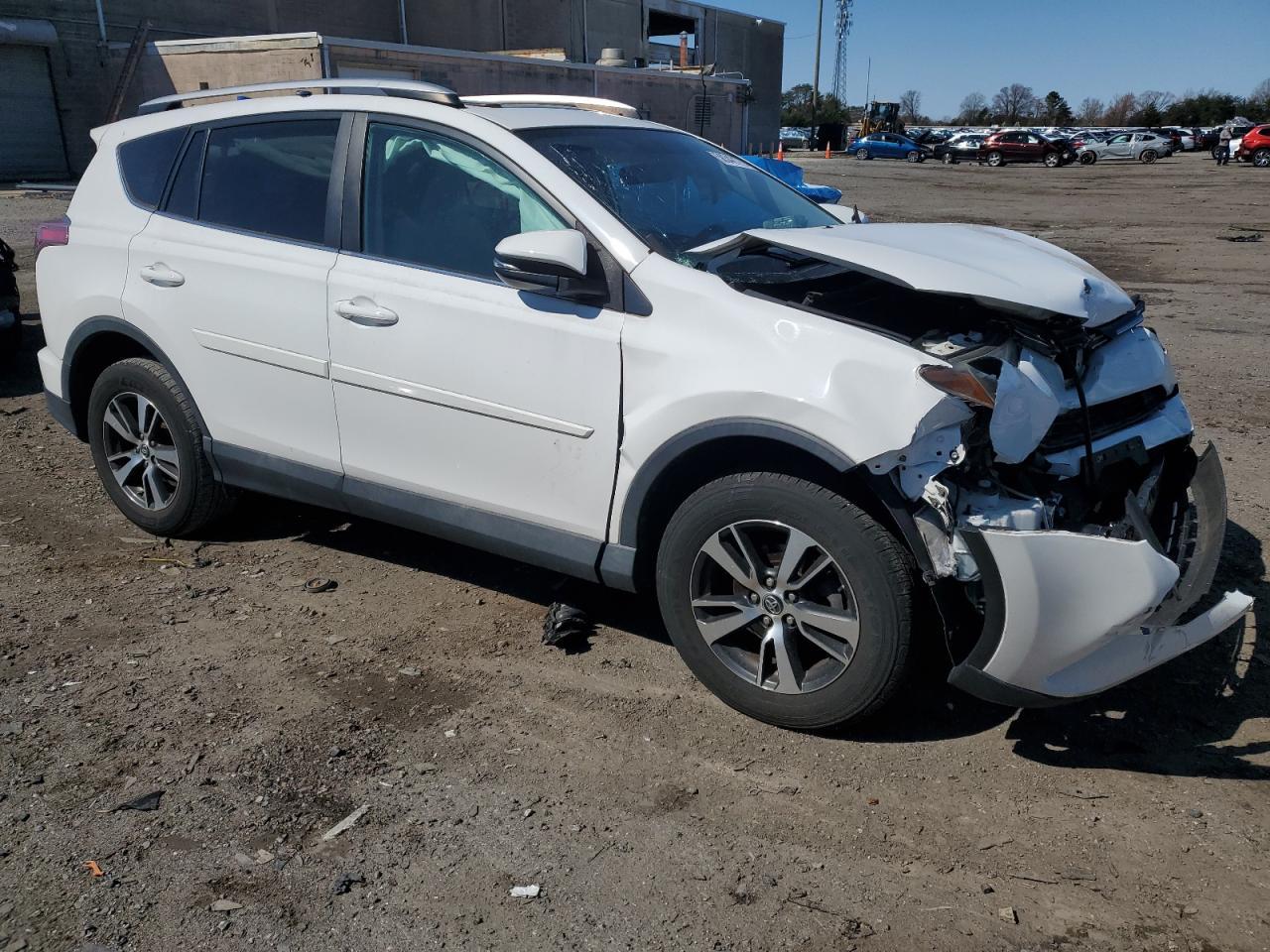 2016 TOYOTA RAV4 XLE - Фото 4