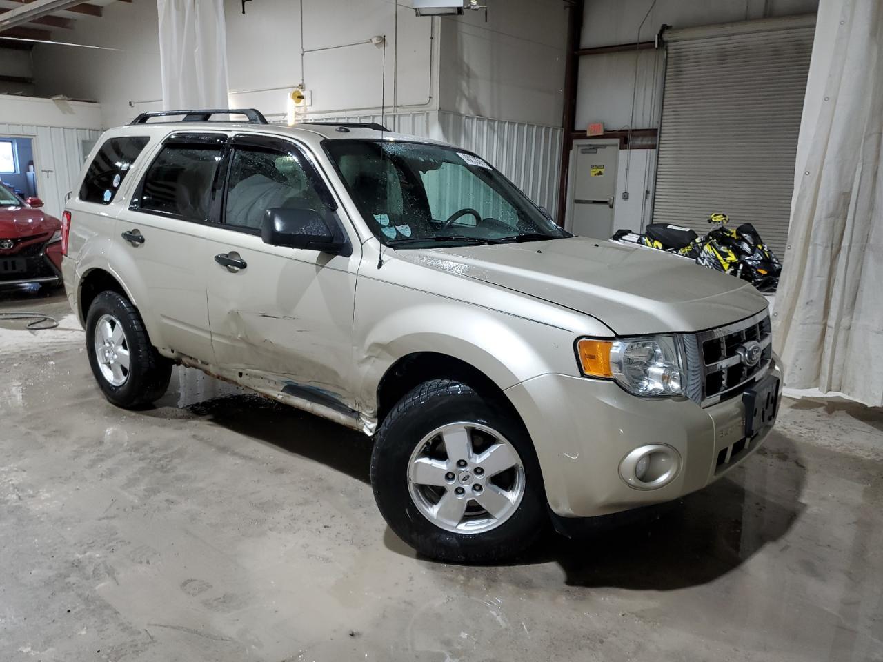 2012 FORD ESCAPE XLT - Фото 4