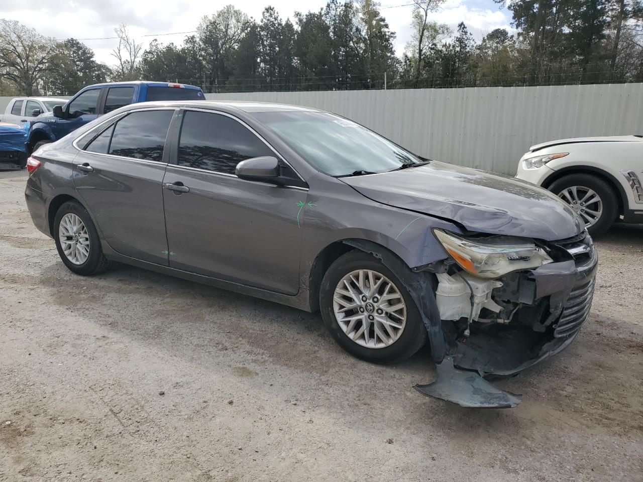 2016 TOYOTA CAMRY LE - Фото 4