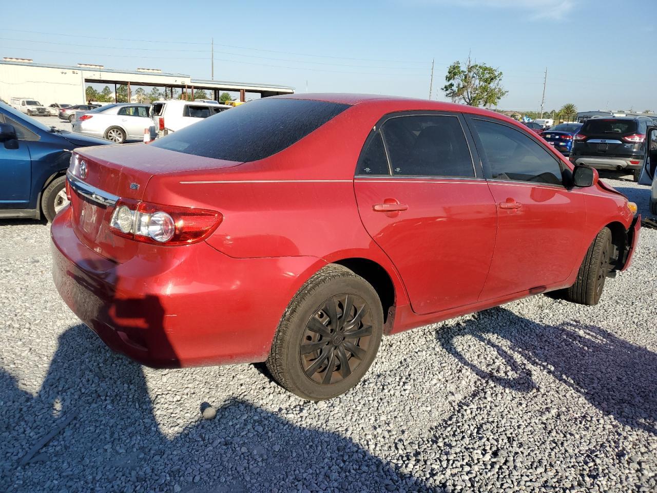 2013 TOYOTA COROLLA BA - Фото 3