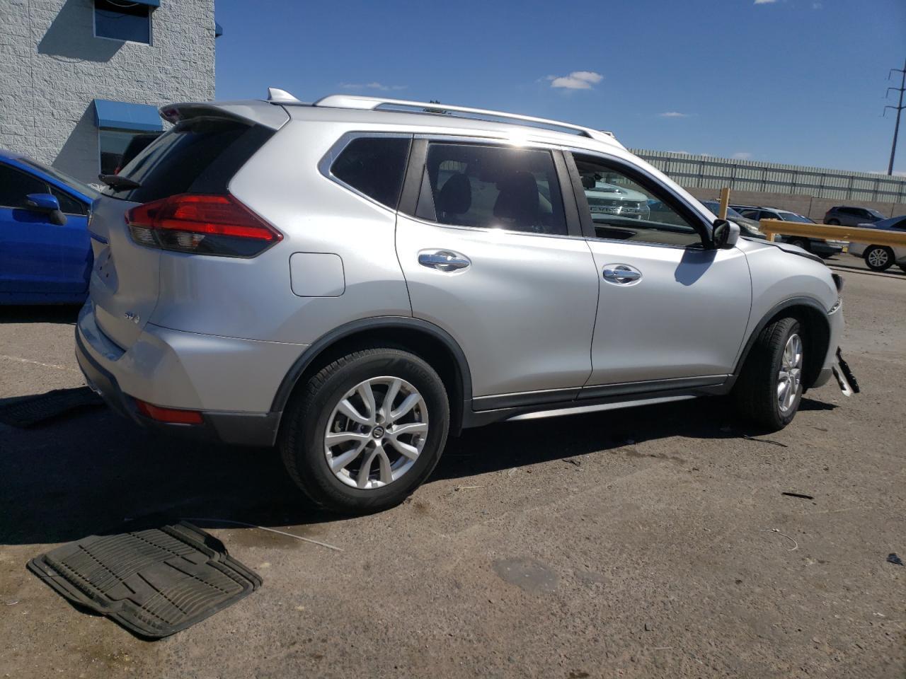 2017 NISSAN ROGUE S - Фото 3