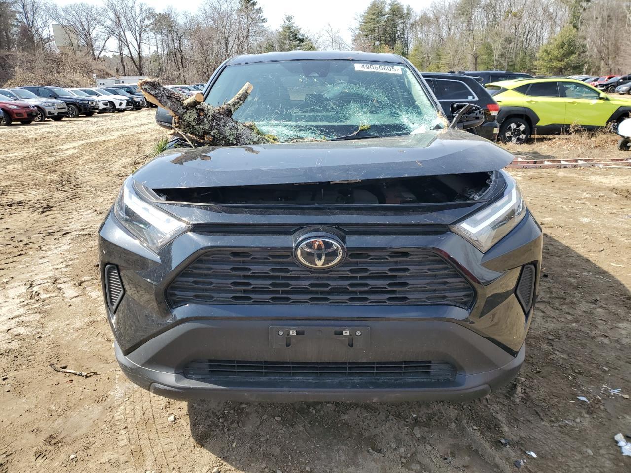2023 TOYOTA RAV4 LE - Фото 5