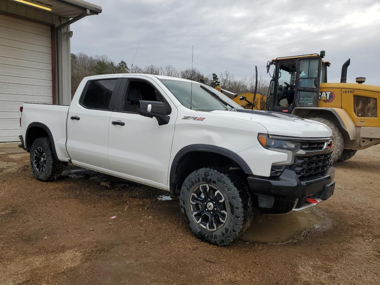 2023 CHEVROLET SILVERADO - Image 4