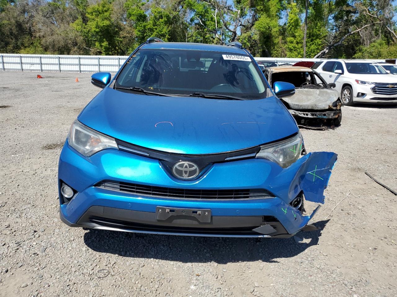 2017 TOYOTA RAV4 XLE - Image 5