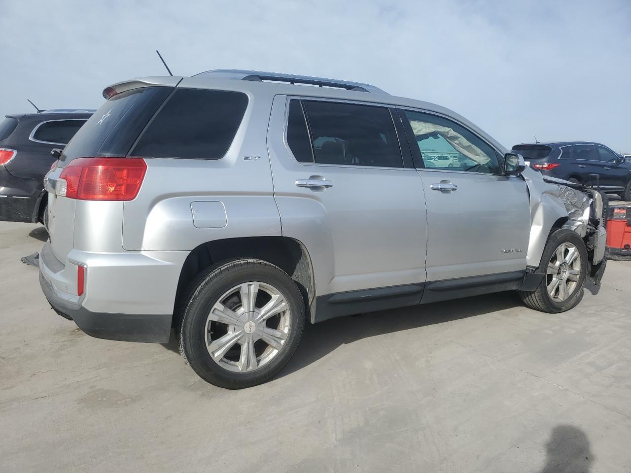 2016 GMC TERRAIN SL - Image 3