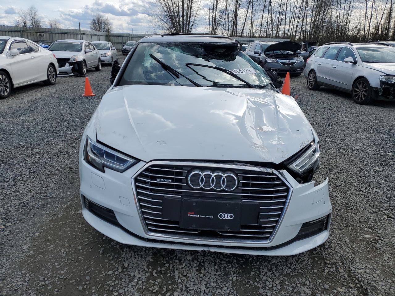 2017 AUDI A3 E-TRON - Image 5