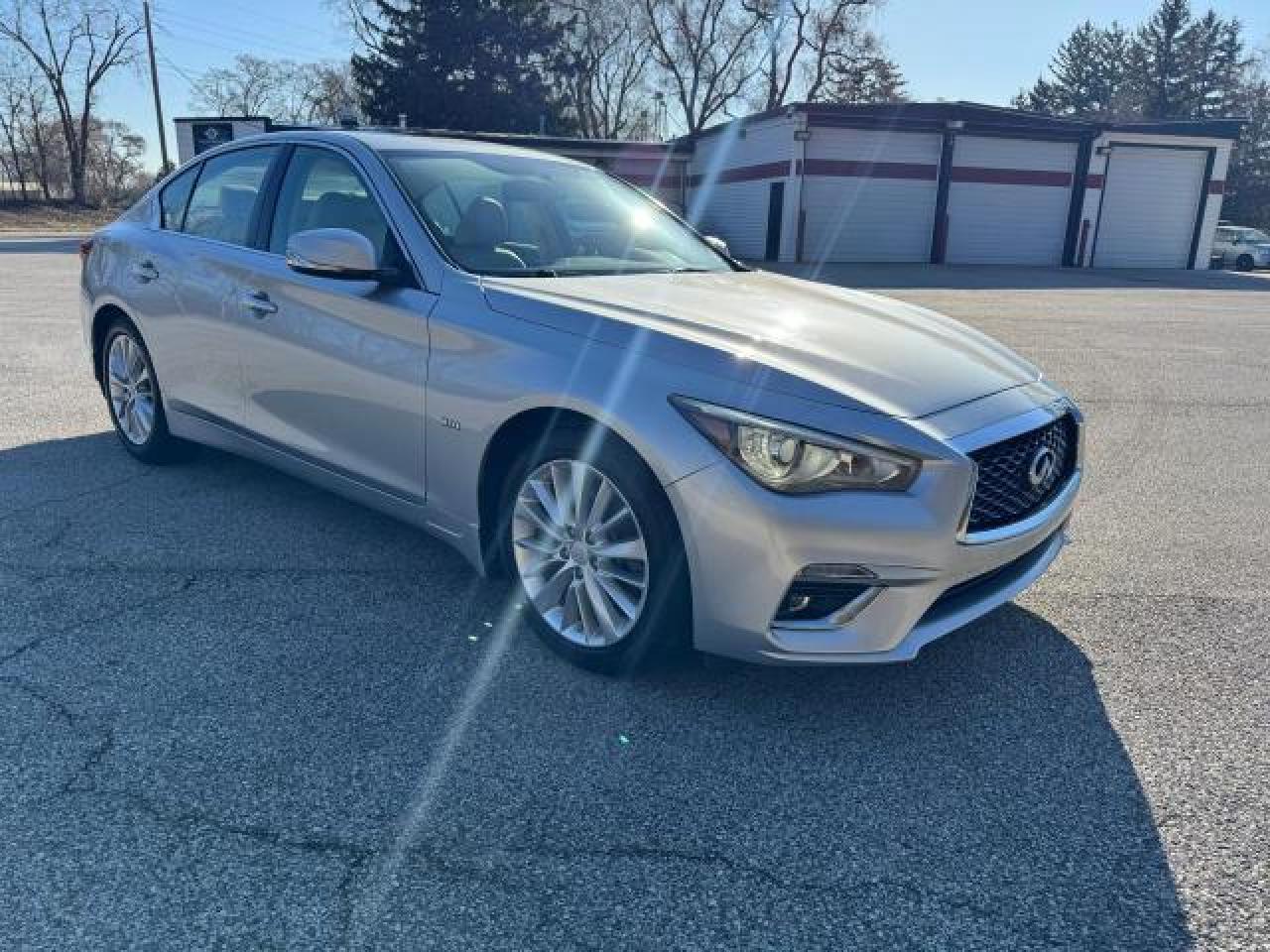 2018 INFINITI Q50 LUXE
