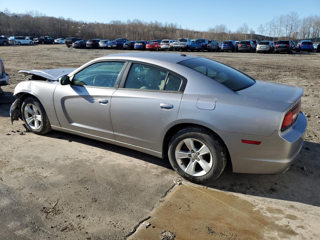 2013 DODGE CHARGER SE - Image 2