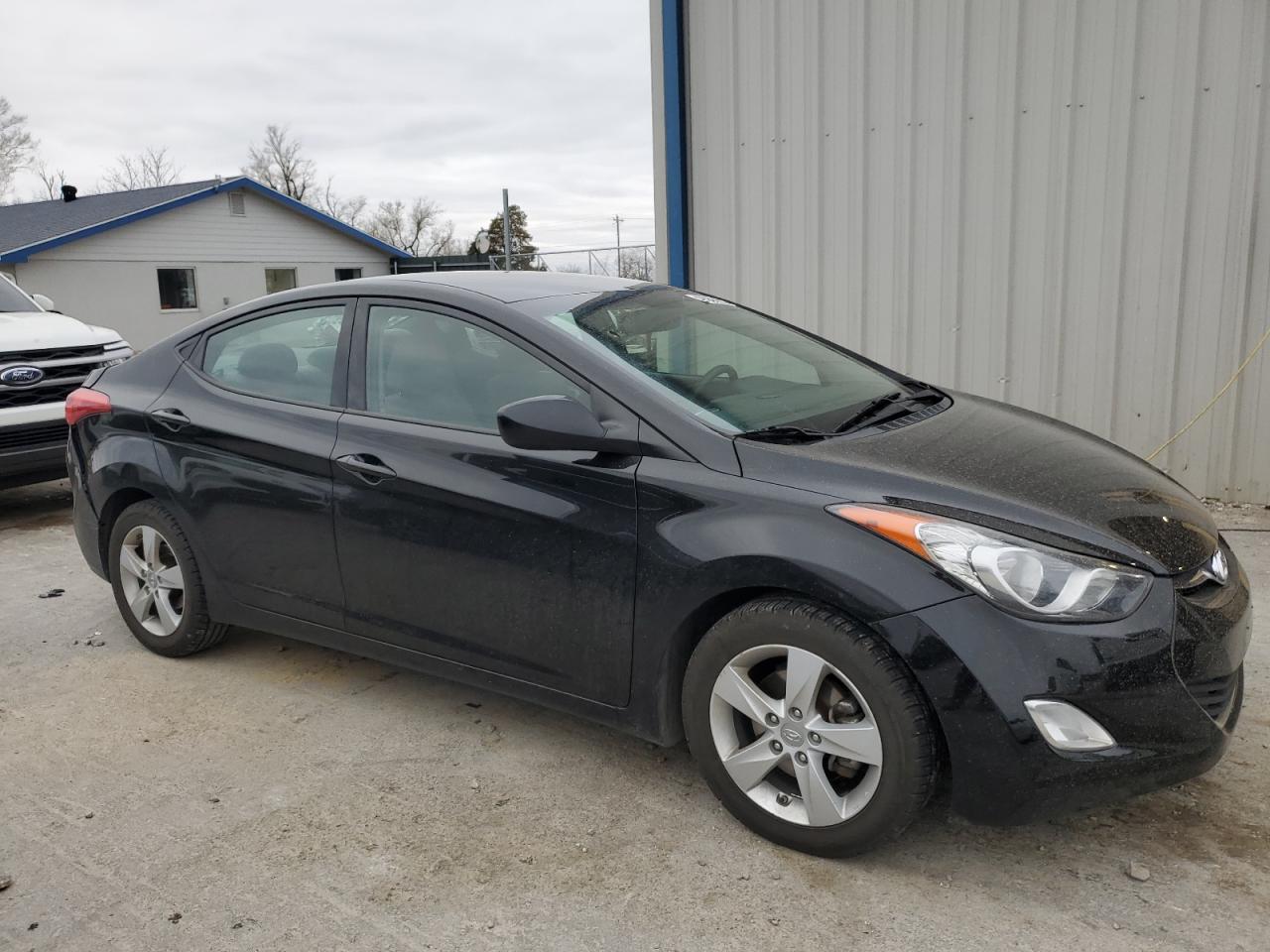 2013 HYUNDAI ELANTRA GL - Image 4