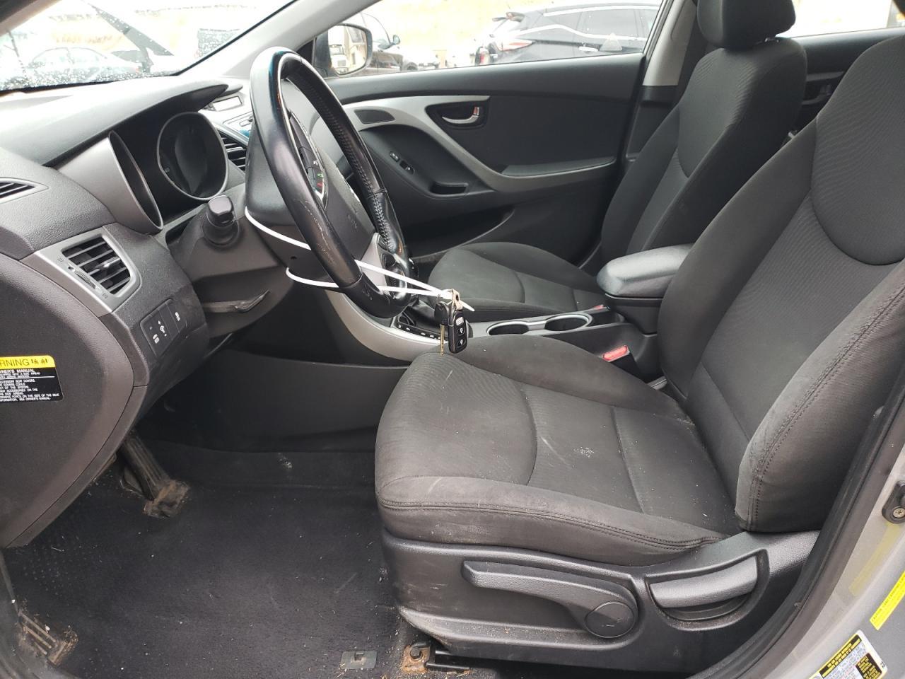 2015 HYUNDAI ELANTRA SE - Image 7