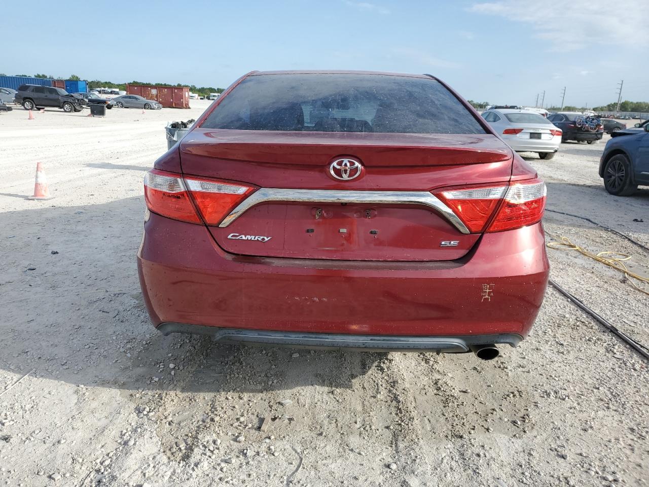 2016 TOYOTA CAMRY LE - Фото 6