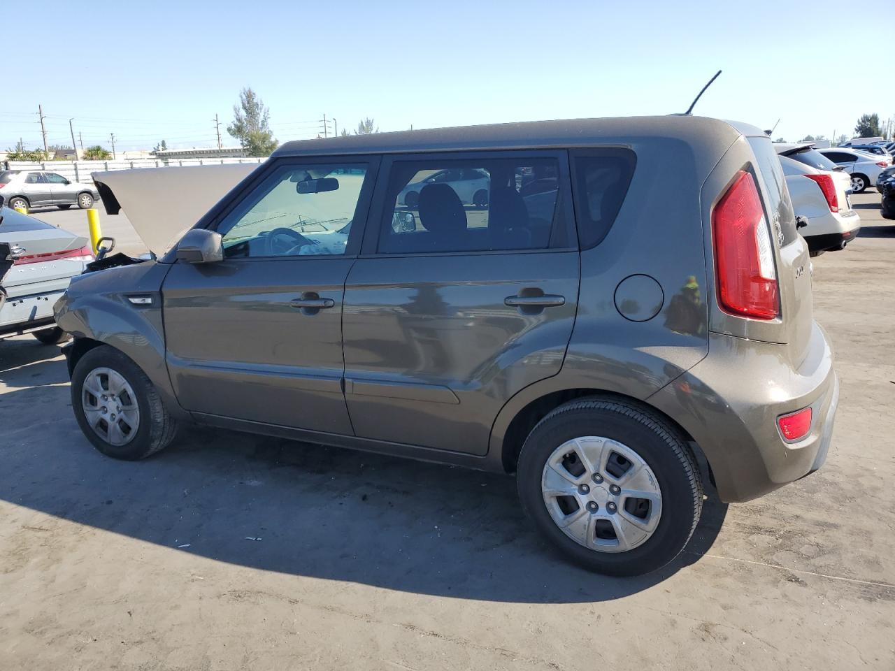2013 KIA SOUL - Image 2