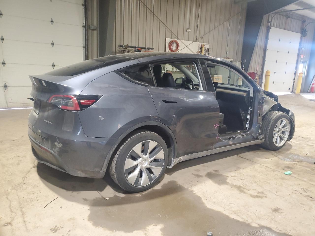 2022 TESLA MODEL Y - Image 3