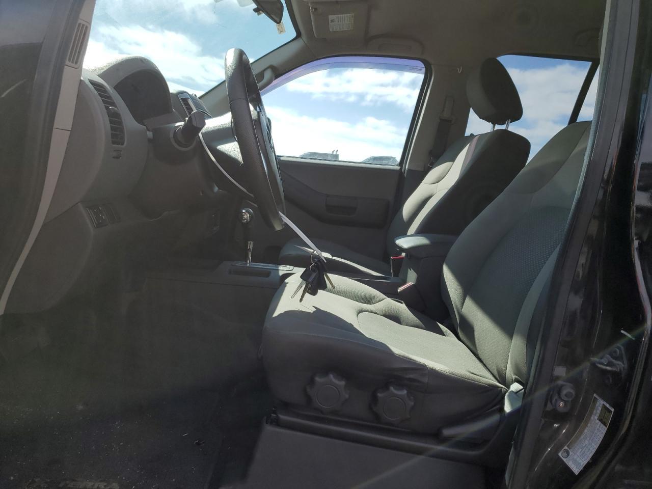 2013 NISSAN XTERRA X - Image 7