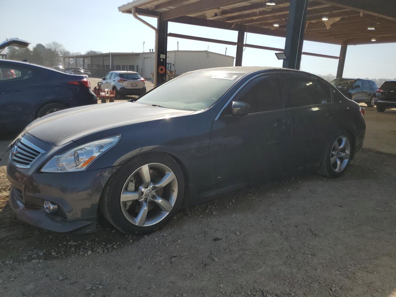 2011 INFINITI G37 BASE