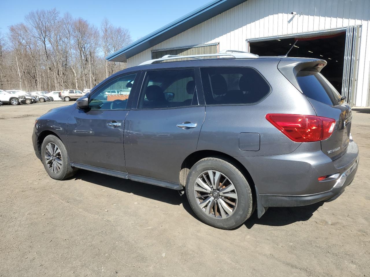 2017 NISSAN PATHFINDER - Image 2