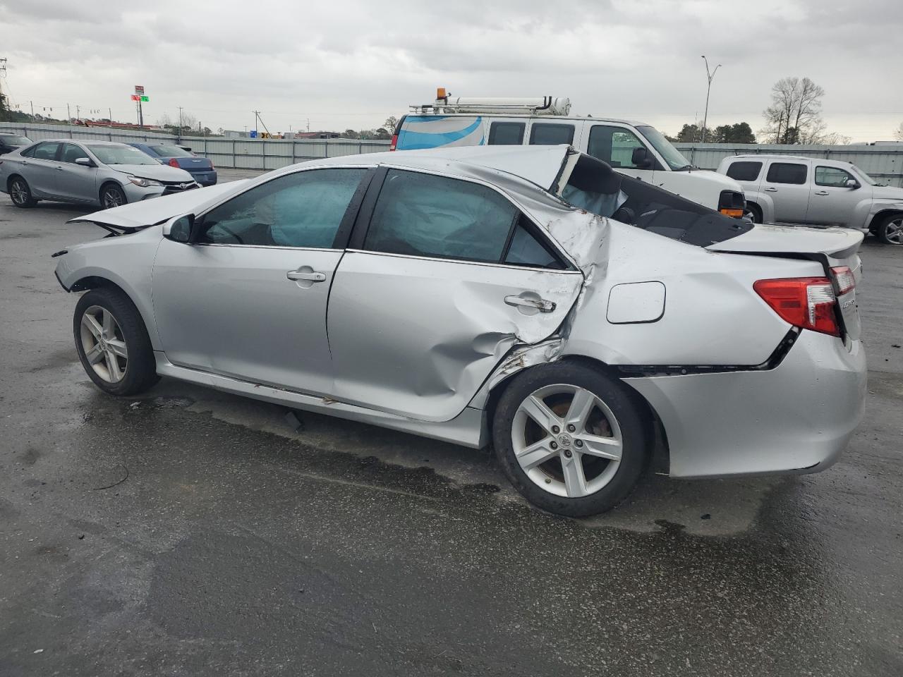 2012 TOYOTA CAMRY BASE - Фото 2