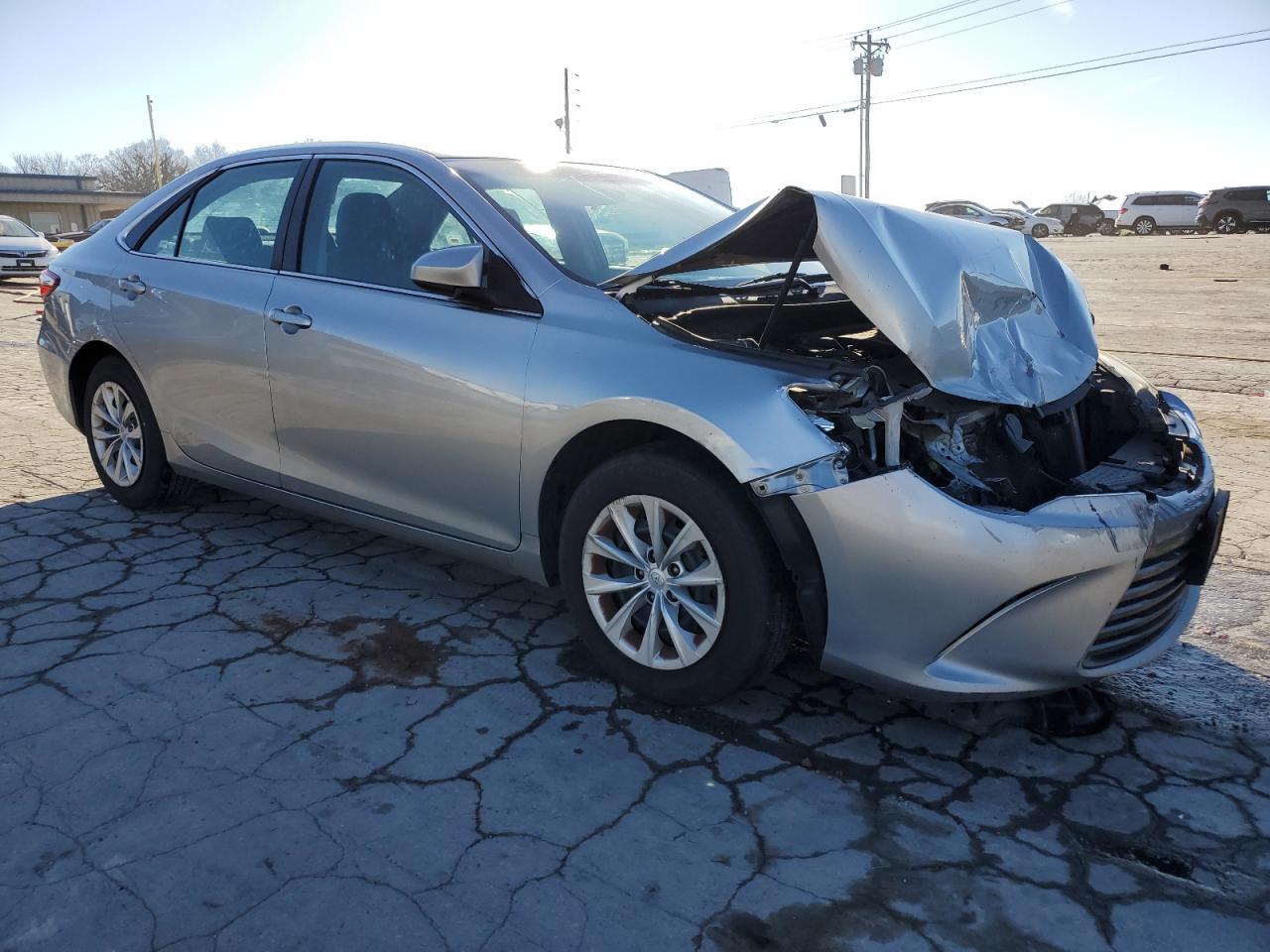2015 TOYOTA CAMRY LE - Фото 4