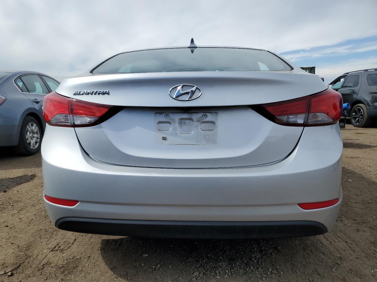 2014 HYUNDAI ELANTRA SE - Image 6